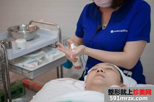 皮秒激光祛斑前做面部清洁