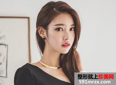 女人开内眼角手术后护理