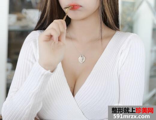 女性长了副乳要怎么治疗