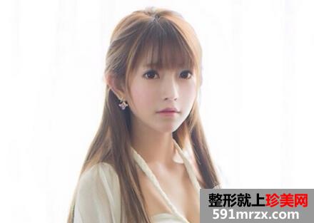 玻尿酸颏部填充会有变硬的情况吗？