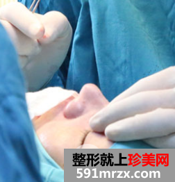 北京东方瑞丽隆鼻