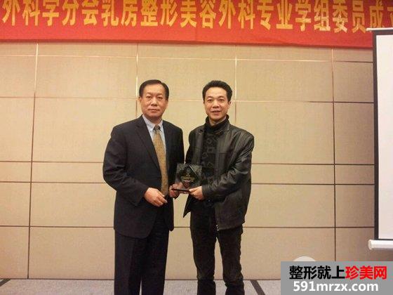 2018年长沙湘雅医院美容整形外科价格表曝光，这些项目很划算