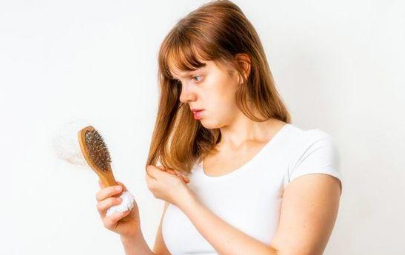 女生脱发厉害怎么改善