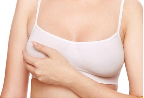 乳房为何下垂