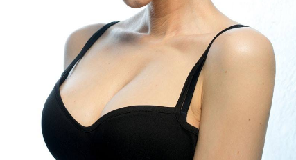 副乳切除手术后疼么
