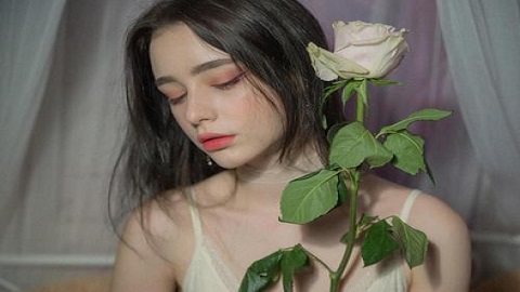 做鼻子后鼻小柱歪怎么办