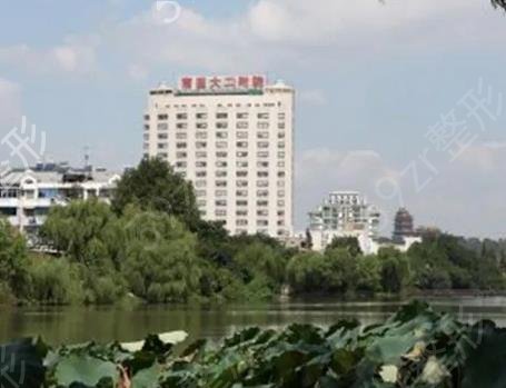 南京隆胸修复医院哪家好