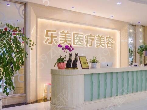 武汉做双眼皮哪家整形医院专业更好