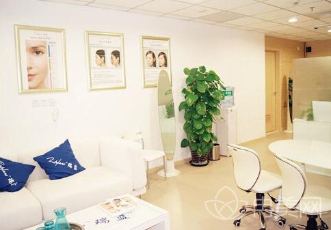 上海华美整形医院价格表震撼发布