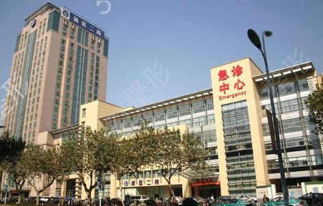 杭州哪家三甲医院割双眼皮好