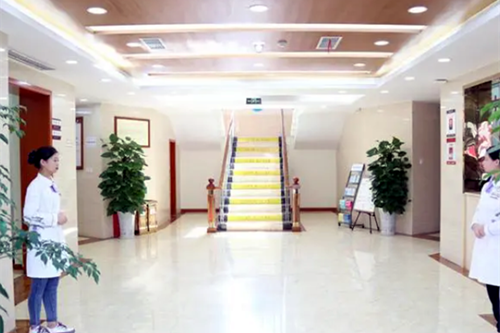 成都医大医院