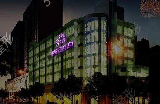 洛阳假体隆胸哪家好