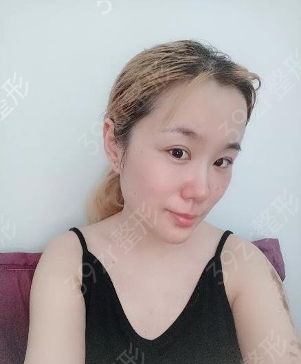 北京八大处谁垫下巴好