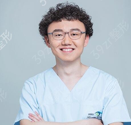 北京双眼皮修复牛的医生找这几位准没错