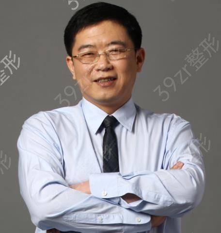 北京沃尔刘彦军鼻修复多少钱