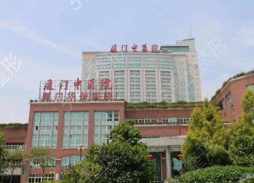 厦门割双眼皮哪家医院好