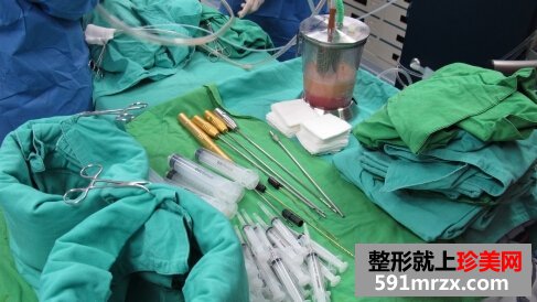 腿部吸脂手术多少钱