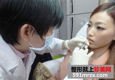 玻尿酸注射丰唇前后效果对比图和恢复过程