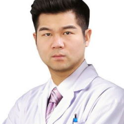 代偉