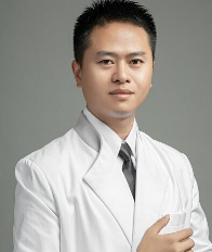 胡招兵医生
