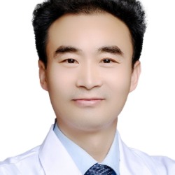 王新杰