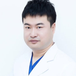 额尔敦巴根医生